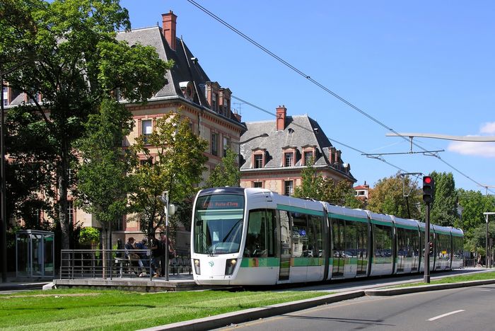Tram in Paris