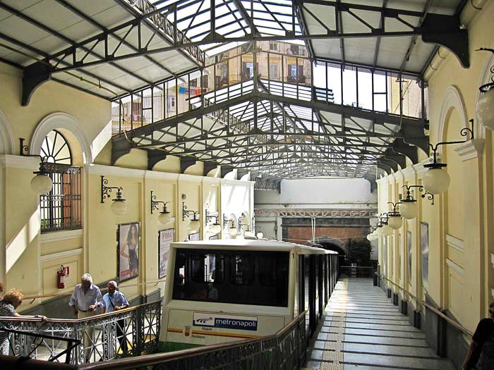 Central Funicular in Naples