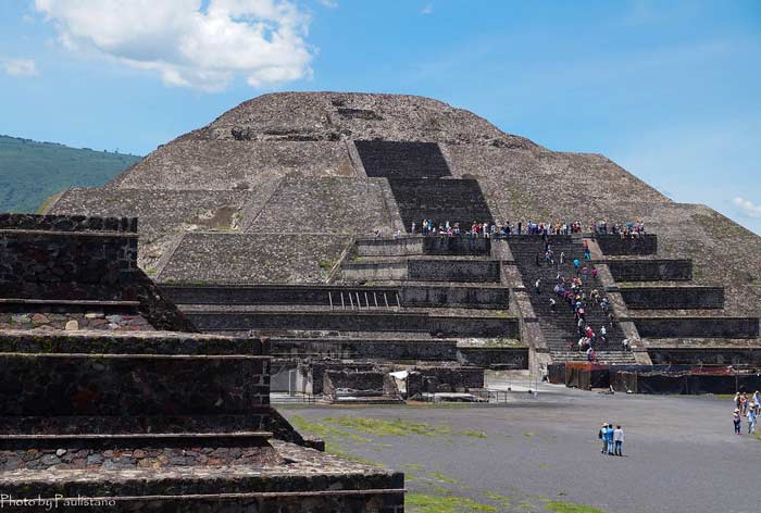 Pyramid of the Moon